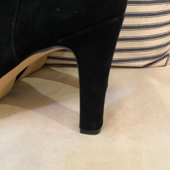 Adrienne Vittadini Boots - Picture 5 of 11